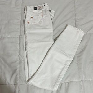 GAP Women's White Jeans